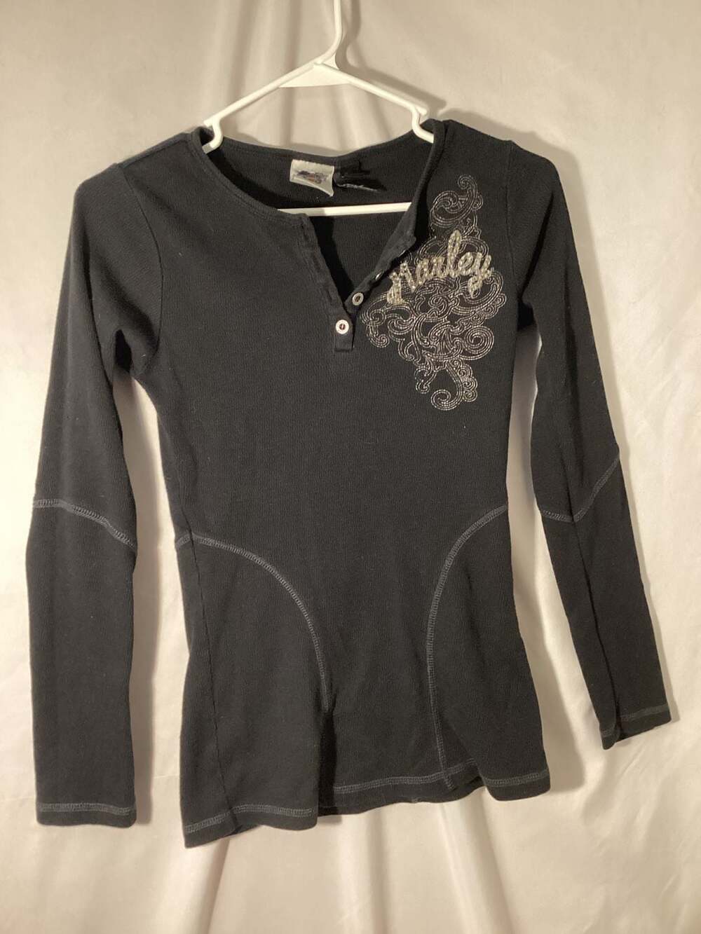 Harley Davidson Long Sleeve Waffle Knit Henley Size XS Black Rhinestone